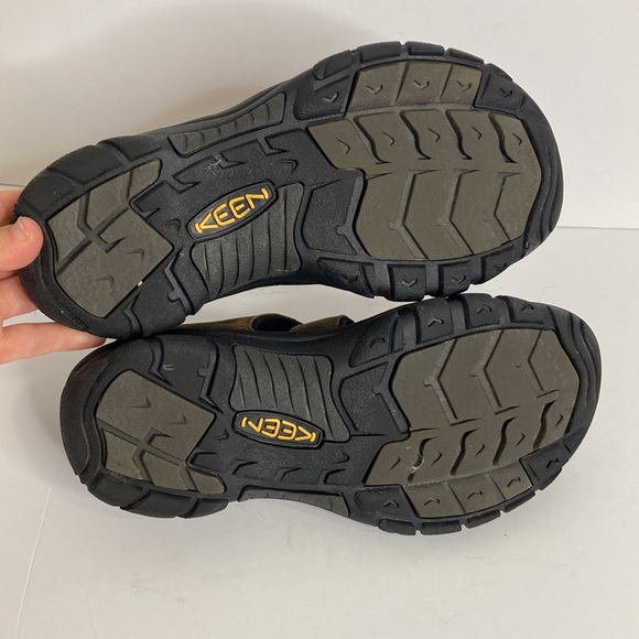 Keen Newport Sandals Mens 7 Brown Leather Waterproof Hybrid Shoes Camping Hiking - Picture 12 of 14
